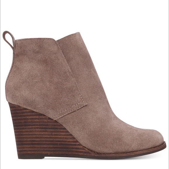Lucky Brand Shoes - Lucky Brand Gray Tan Yameena Wedge Booties 8.5